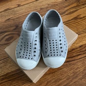 Native Jefferson sandals